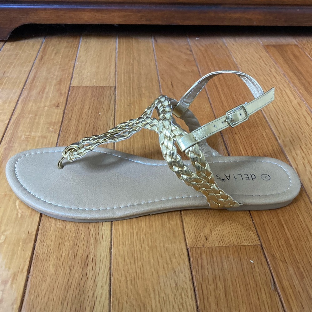 Women’s Sandals💛